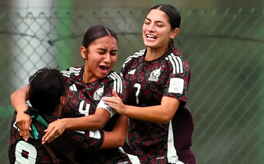 La Selección Mexicana Femenil Sub-17 celebra su clasificación entre las ocho mejores del Mundial de Marruecos 2025.