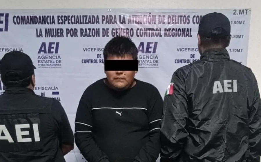 Un sujeto es detenido por agentes investigadores tras ser acusado de cometer agresión sexual en contra de una persona menor de edad.