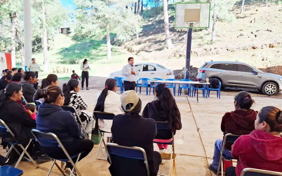 Una vista panorámica que muestra el paisaje y la comunidad de San Antonio Huitepec, una población ubicada en el estado de Oaxaca, México.