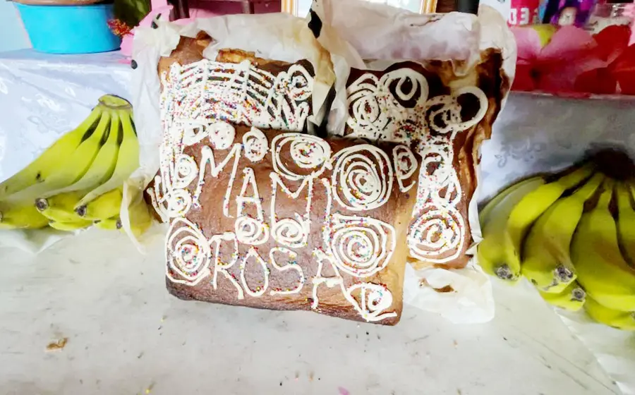 El tradicional pan de muerto como parte de la festividad de Xandú, una celebración que fortalece la cultura y el sustento familiar.