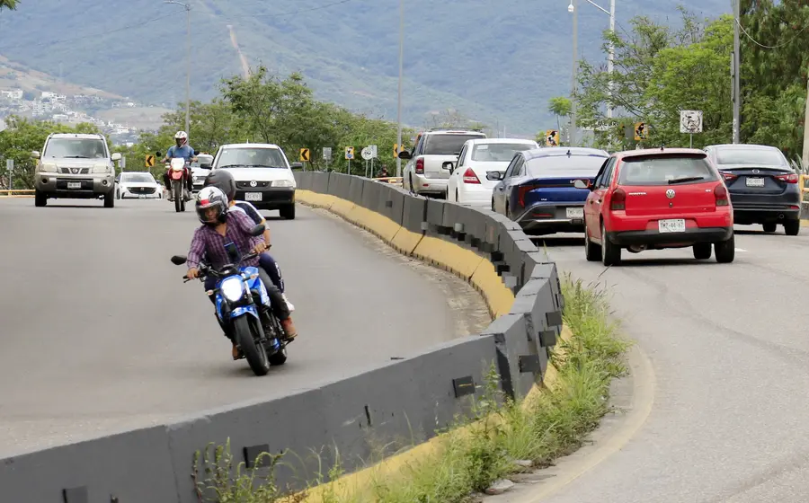 La vulnerabilidad de los motociclistas es mayor al estar más expuestos a bordo de sus unidades.