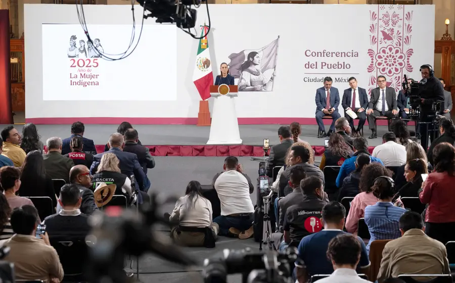 Detalló Presidenta que, la Ley General de Aguas busca puntualizar las atribuciones de la federación, de los estados, de los municipios y de los concesionarios.