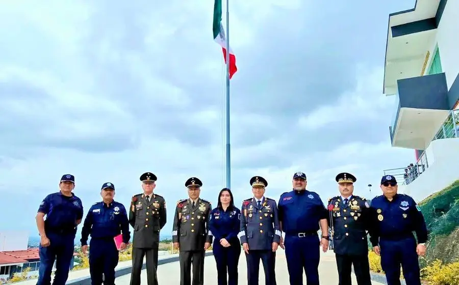 El General Hernández Carbajal cuenta con 34 años ininterrumpidos de servicio en el Ejército Mexicano.