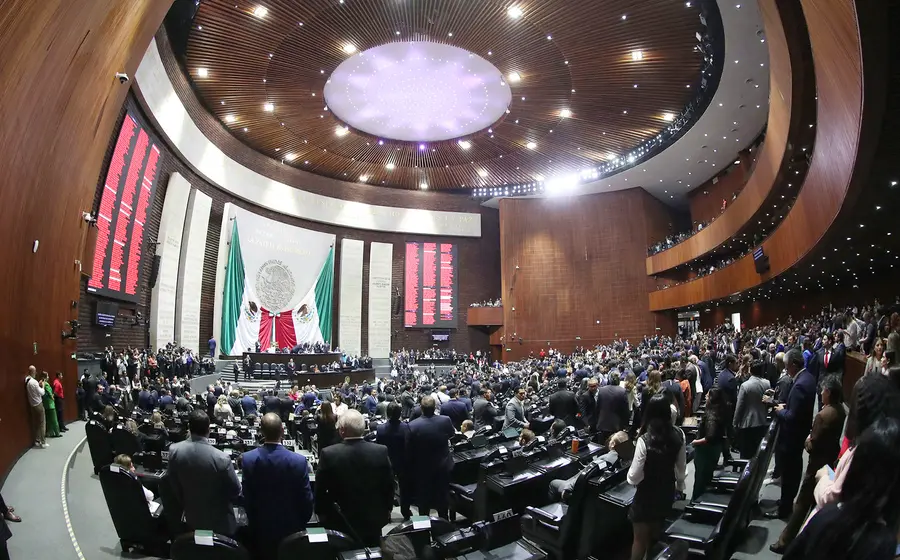 El dictamen fue remitido a la mesa directiva de San Lázaro para darle turno ante el pleno de la Cámara de Diputados. ## Foto: Agencias