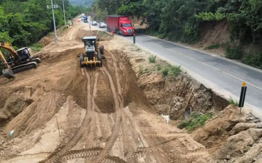 oaxaca_obreas_carreteras