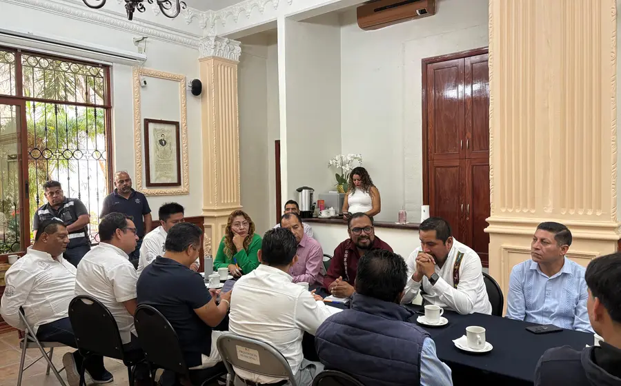 La SEMOVI llamó a los taxistas a entrar en cordura.
