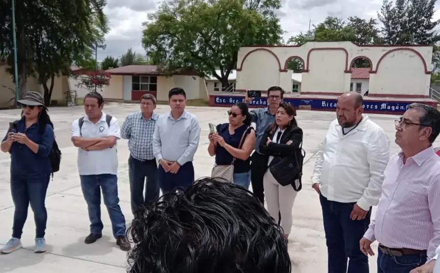 Se desconoció a la presidenta del comité de padres de familia.