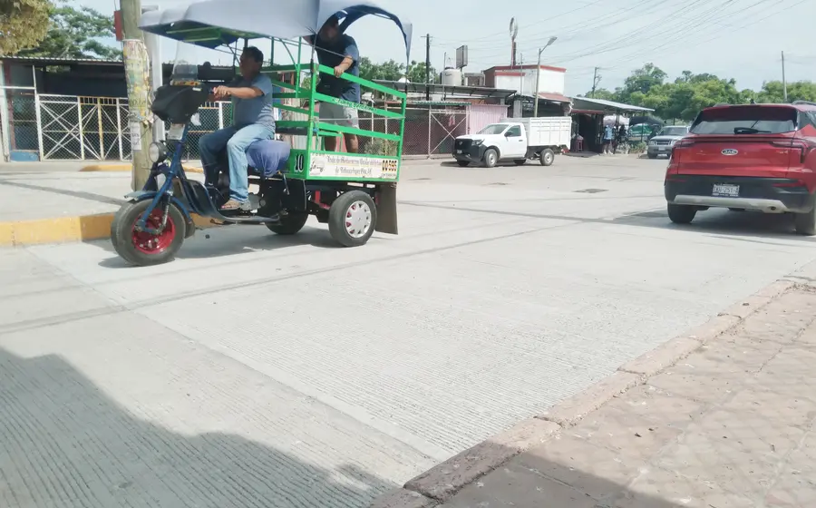 En algunos barrios, el ruido de las unidades es ensordecedor.