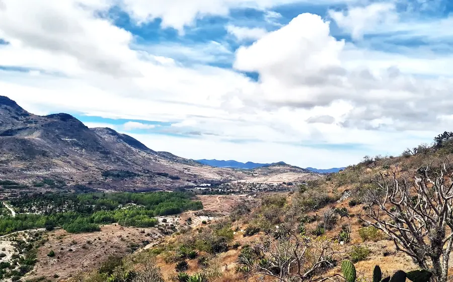 Con las lluvias, se pueden presentar deslizamientos de tierra.