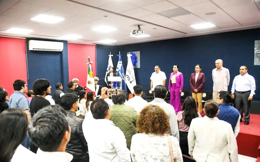 El diplomado fortalece la formación de 25 guías de turistas. 
