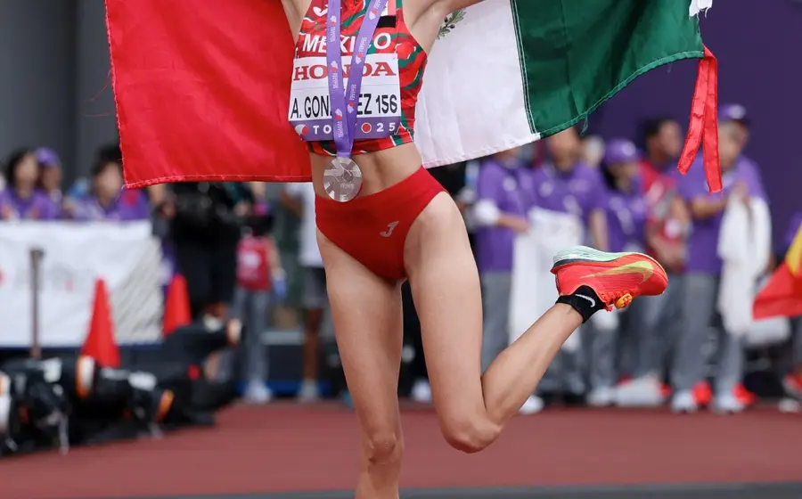  La mexicana Alegna González consiguió la medalla de plata en la prueba de marcha 20 kilómetros