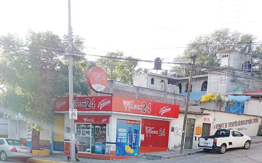 Con machete amedrentaba a personas en tienda de Huajuapan.
