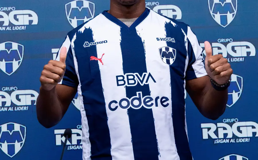 El francés Anthony Martial se reporta listo para jugar con Rayados de Monterrey