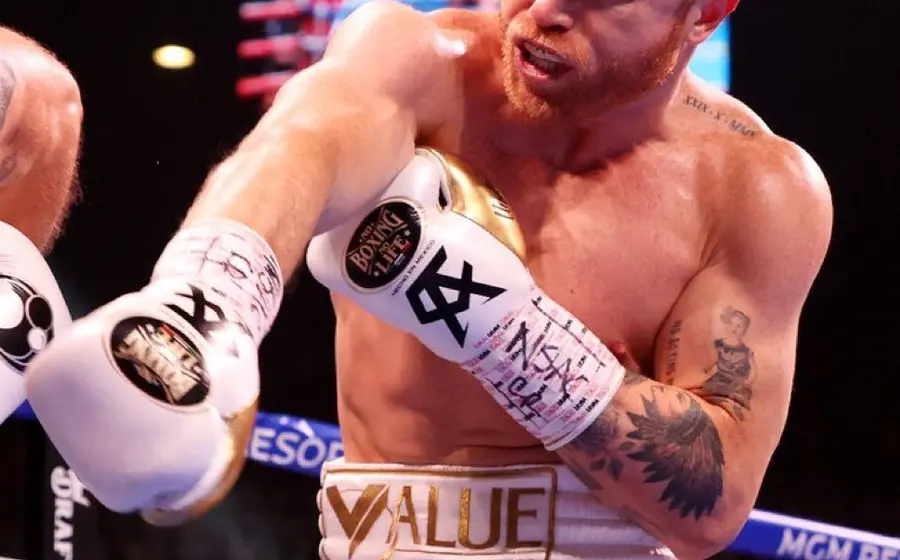 El boxeador mexicano Saúl Álvarez será sometido a una cirugía en el codo
