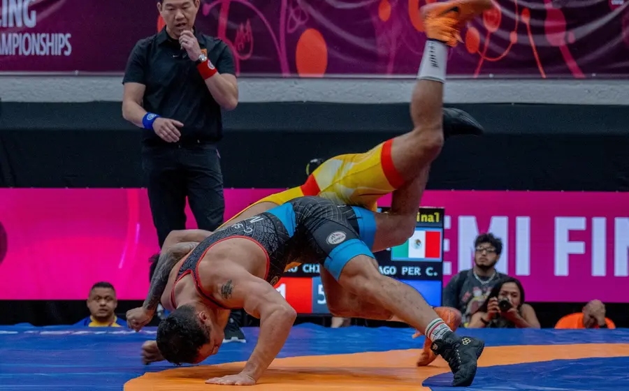 CRISTIAN STGO LUCHAS