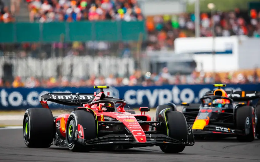 El piloto mexicano Sergio Pérez volverá a correr un Ferrari, en Silverstone