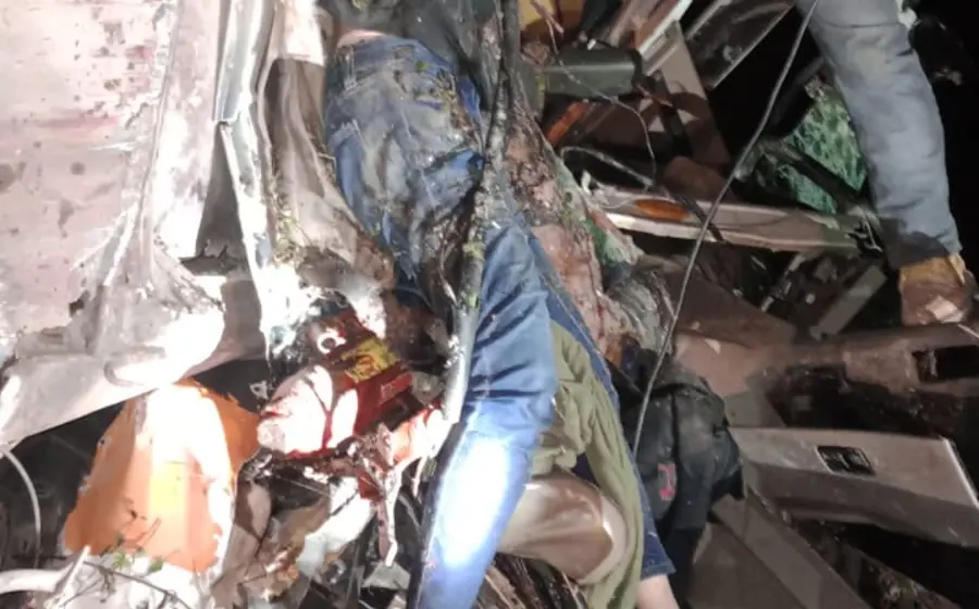 Tres personas fallecieron en la volcadura de San Juan Atepec, Ixtlán de Juárez, entre ellos una deportista.
