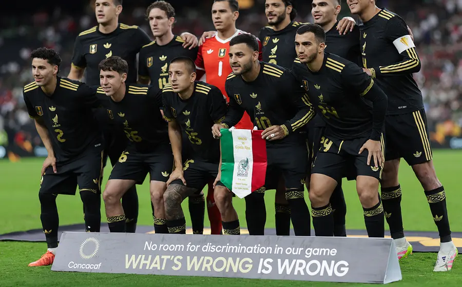 La Selección Mexicana cayó al lugar 14 en el ranking de FIFA