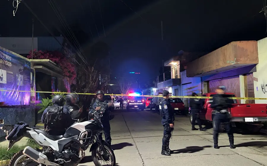 Antonio M.C., de 40 años de edad fue atacado a balazos en el fraccionamiento Trinidad de las Huertas de la ciudad capital y falleció en el hospital.