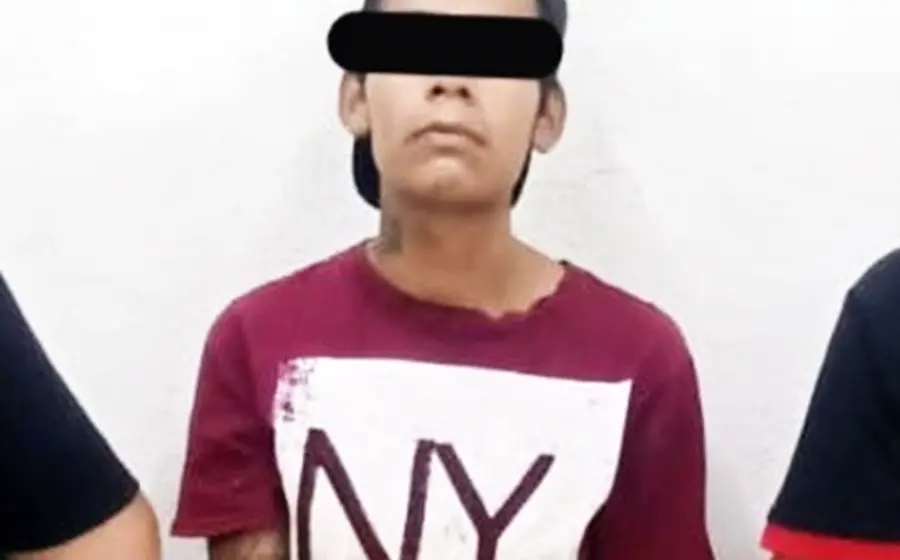 ¡OAXACA EN ALERTA! 🚨 Cuatro hombres que ejercían violencia contra mujeres han sido detenidos en distintos puntos del estado. Desde la Central de Abasto hasta la Sierra de Flores Magón, descubre los impactantes detalles de estas aprehensiones y los casos de violencia familiar y violación que conmocionan a la región. ¡No te pierdas esta nota que expone la lucha contra la violencia de género