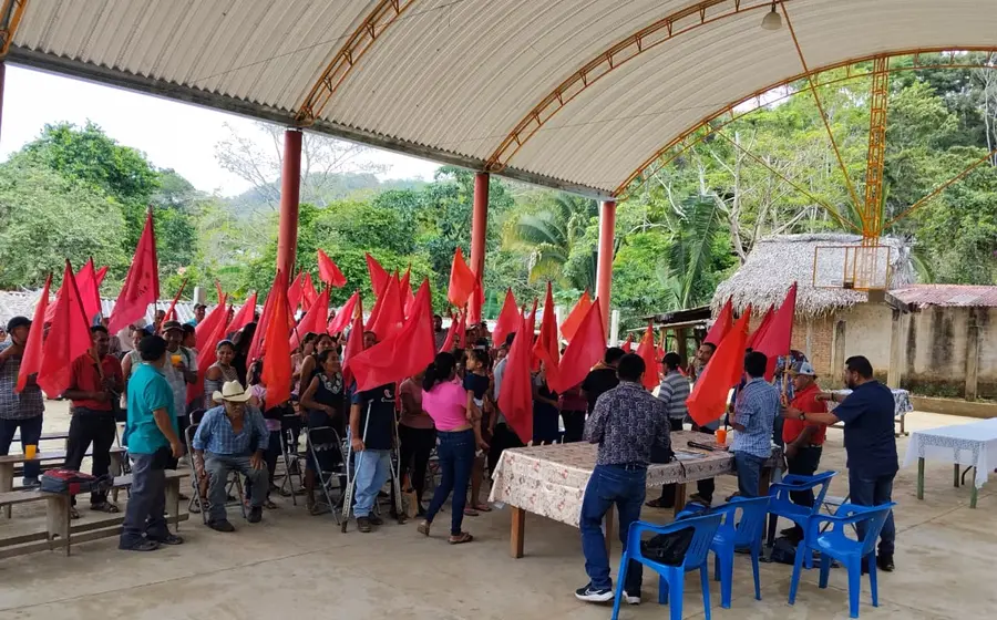 Claman justicia por campesinos asesinados en defensa de la tierra en Oaxaca.