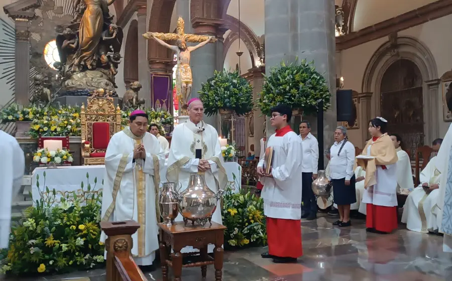 El mitrado aseguró que los sacerdotes deben desgastar su unción ante quienes necesitan encontrar al Señor.