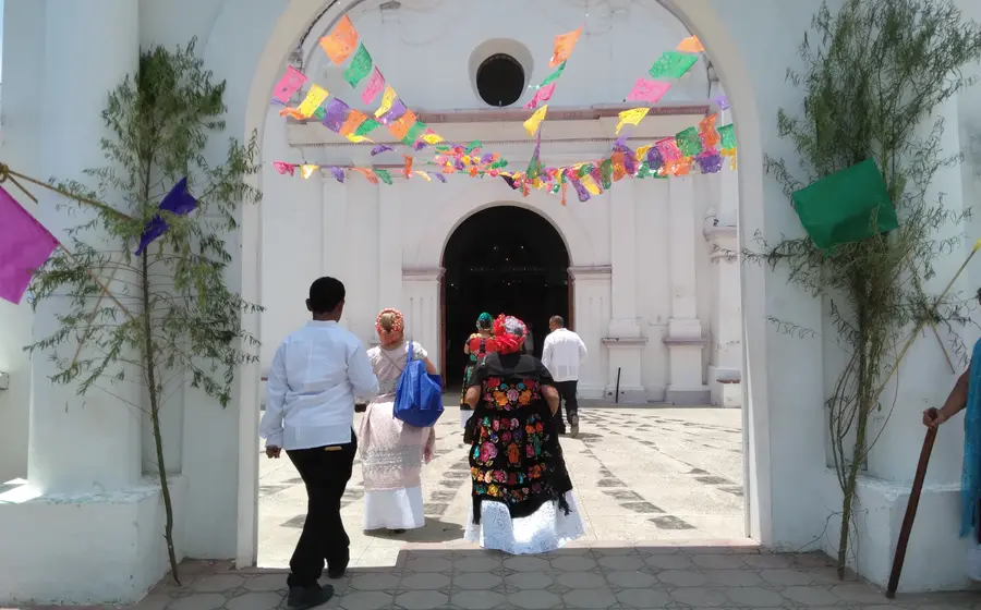 Los “principales” organizan y preservan las tradiciones locales.