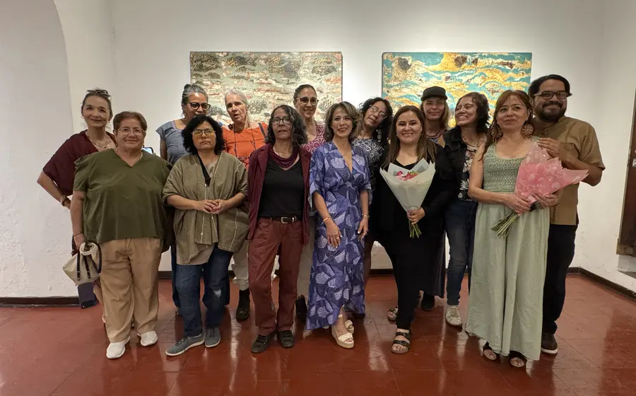 Introspección, una exposición que reúne distintas voces, procesos y sensibilidades que dialogan entre sí desde lo íntimo, lo simbólico y lo humano.