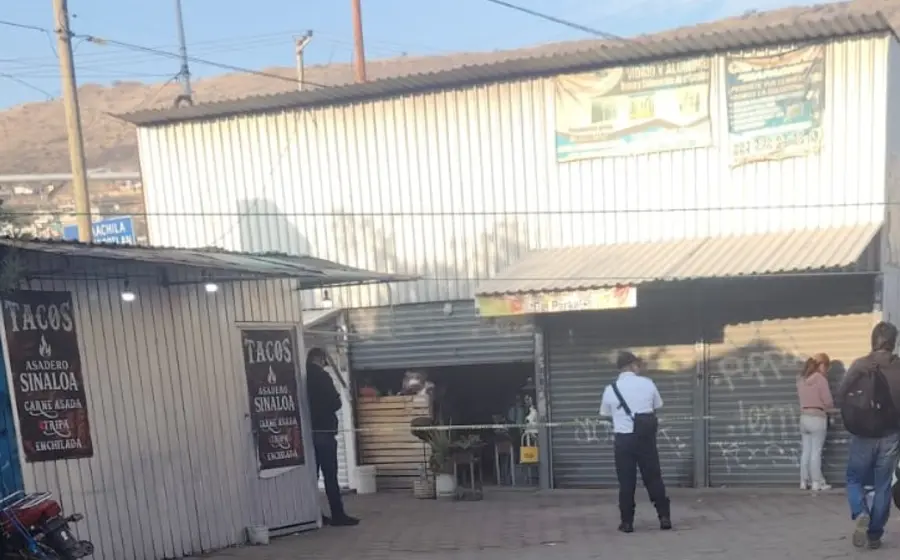 Autoridades investigan hallazgo de mujer sin vida en zona del Parque del Amor.