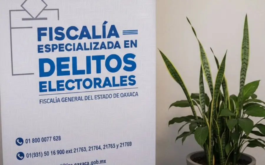 El exedil de San Juan Lajarcia, Alejandro H.V., junto a otros exfuncionarios, durante su vinculación a proceso por violencia política de género.