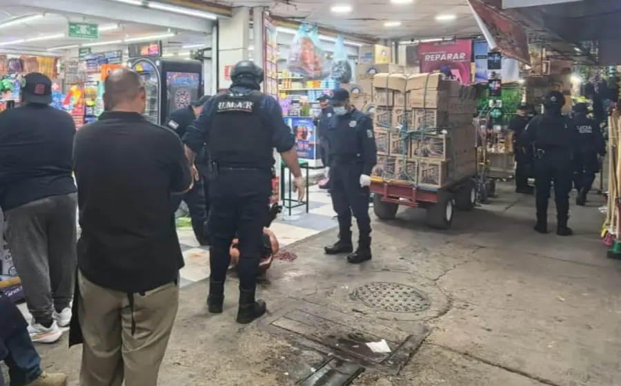 Policías de la capital frustran un intento de asalto en una tienda Mini Abastos ubicada en la zona de módulos del Mercado de Abasto.