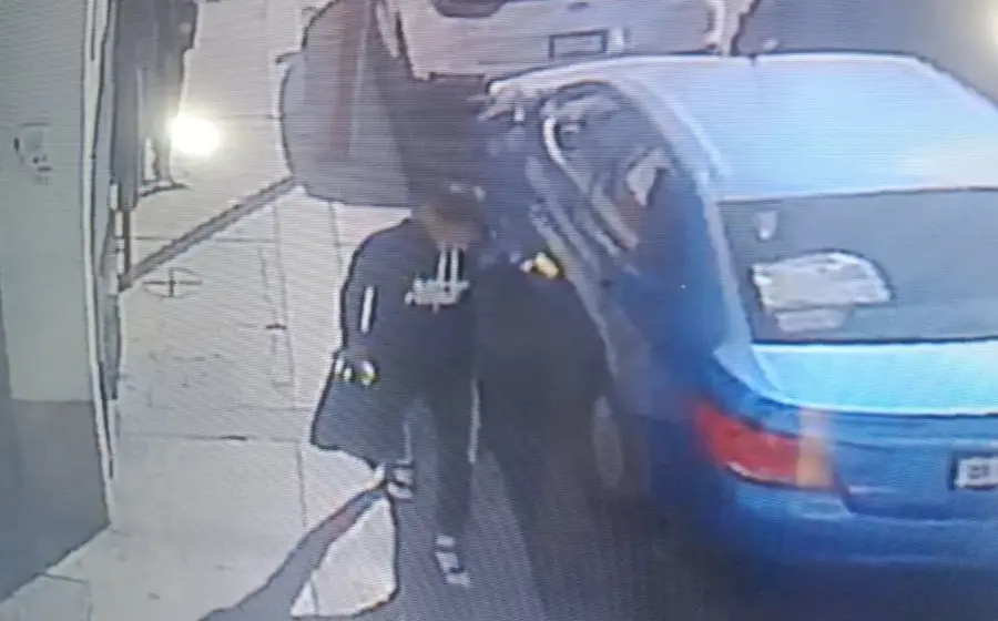 Un presunto delincuente es detenido por las autoridades como parte del reforzamiento de la seguridad pública en el estado de Oaxaca.