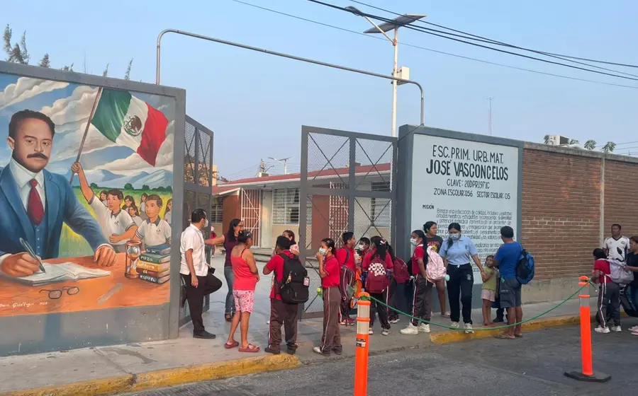 Autoridades de salud vigilan un caso de enfermedad viral detectado en una escuela primaria de Juchitán, Oaxaca, y piden a la comunidad no alarmarse.