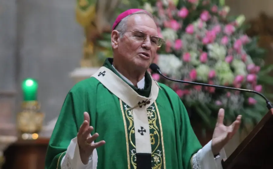 El arzobispo pide a la sociedad reconocer la dignidad de las personas que viven en la pobreza y evitar cualquier forma de desprecio.