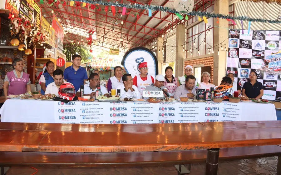 Motocicleta de enduro compitiendo en la primera fecha del Campeonato Estatal Enduro Oaxaca 2026, celebrado en el municipio de Zaachila.