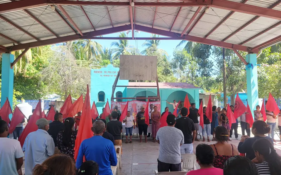 La dirigencia del Comité Regional de la UCP-FPR en la Costa, quienes resultaron electos por votación directa durante la asamblea de activación.
