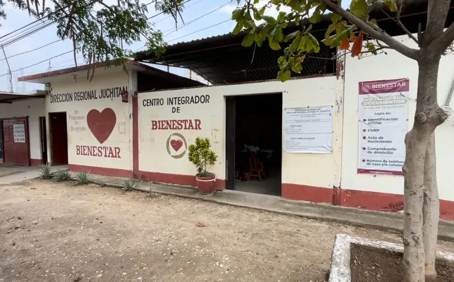 Oficina de la Secretaría de Bienestar en Juchitán que no será reabierta, por lo que los trámites ahora se realizan en Unión Hidalgo.