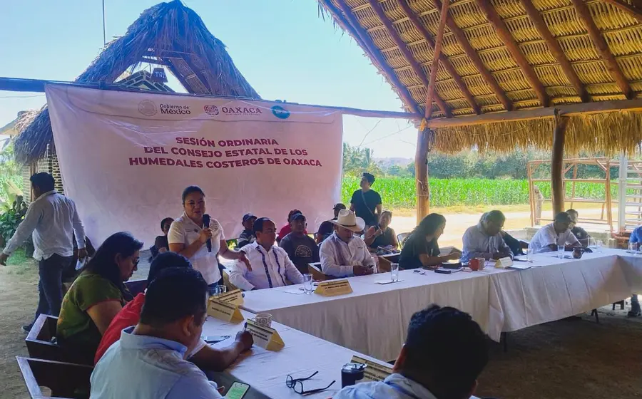 Miembros del Comité Estatal de Humedales Costeros (CEHCO) reunidos durante su Primera Sesión Ordinaria para activar la vigilancia y restauración de los ecosistemas.