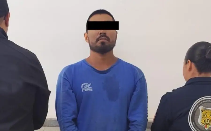 Un hombre es presentado por las autoridades tras ser detenido en el estado de Nayarit, como presunto responsable del delito de violación.
