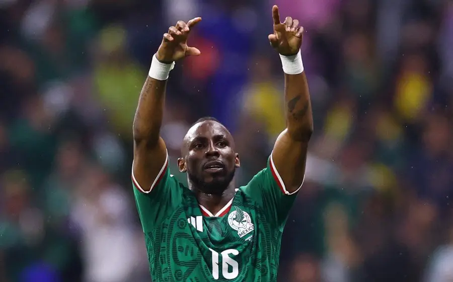 El atacante mexicano aparece en el décimo lugar de los mejores jugadores de la Copa del Mundo