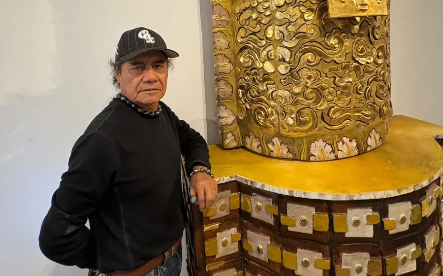La exposición 'Los perros de Dios en Antequera' del artista José Luis García, instalada en el antiguo refectorio dominico del Centro Cultural San Pablo.