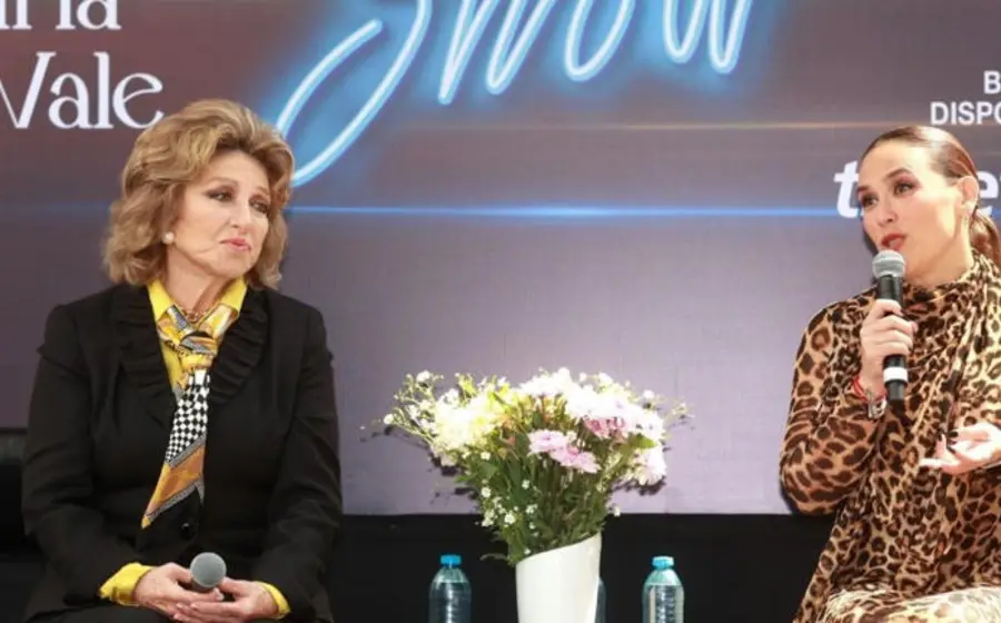La primera actriz Angélica María, quien recientemente confesó su sentir sobre la vejez y no querer ser una carga para su hija Angélica Vale.