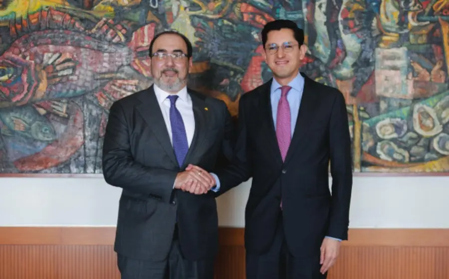 Representantes de la SRE y el CAF dialogan sobre la alianza para impulsar proyectos de inversión y crecimiento sostenible en la región.