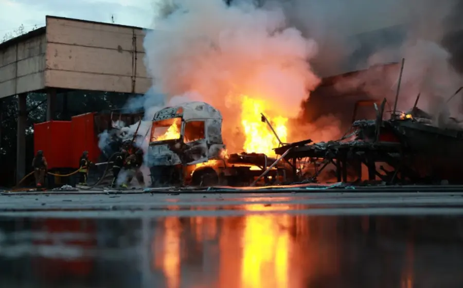 Una jornada de violencia marcada por ataques con drones y bombardeos entre Ucrania y Rusia que dejaron al menos 11 muertos.