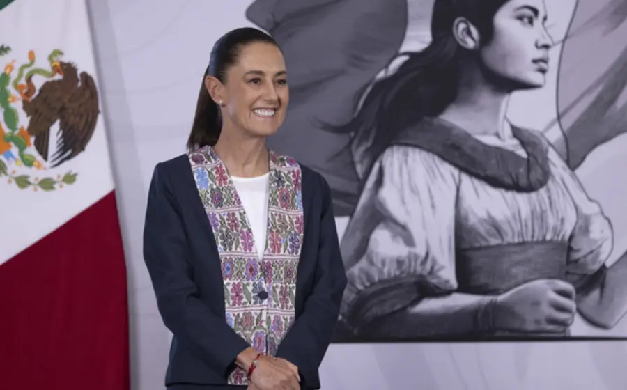 Claudia Sheinbaum declara que el tratado T-MEC se mantendrá firme hasta 2036 y que México buscará negociar mejores condiciones en las revisiones.