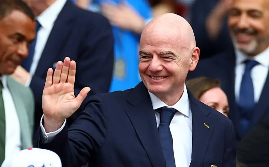 El presidente de la FIFA, Gianni Infantino, durante una presentación sobre su propuesta para expandir el Mundial a 64 equipos para el año 2030.