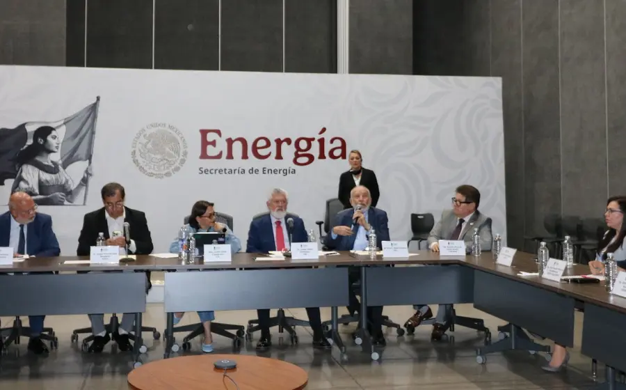 José Antonio Urteaga, nuevo director del Fide, durante el anuncio de su nombramiento, el cual fue respaldado por Sener y CFE.