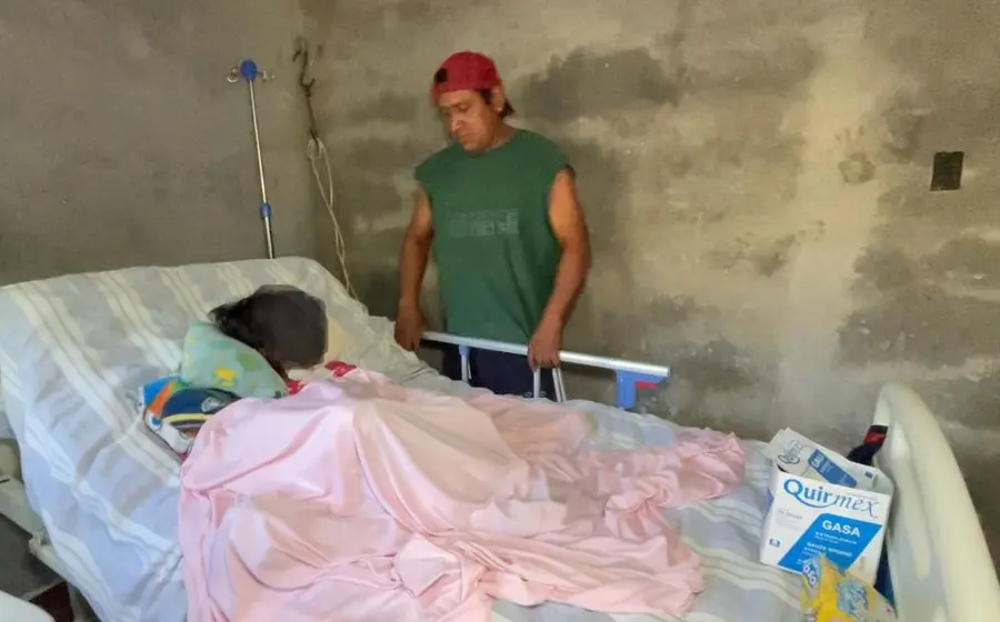 Un retrato de Karen Teresa, la joven que murió por una presunta negligencia médica y por quien su familia ahora exige justicia.