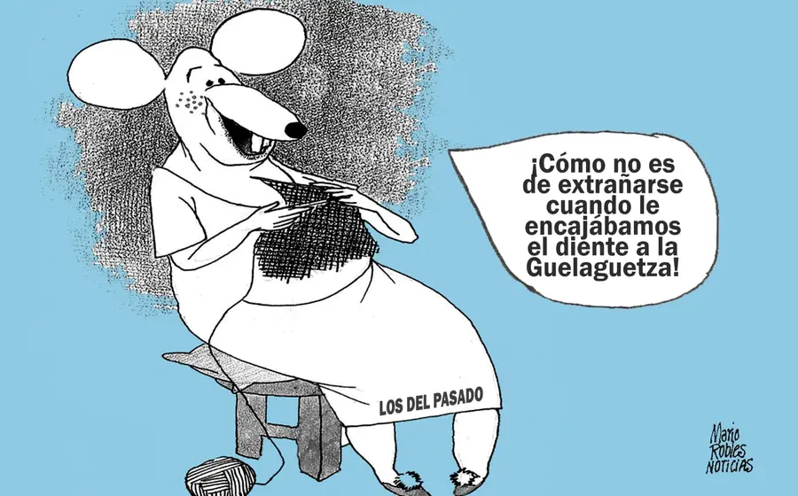 Mario Robles, figura clave en el diálogo sobre la resistencia cultural en Oaxaca, posando para un retrato periodístico.