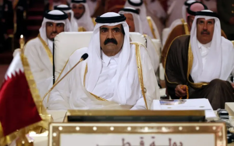 Fotografía de Hamad bin Jalifa al Thani, el ex soberano de Qatar que gobernó el país entre los años 1995 y 2013.